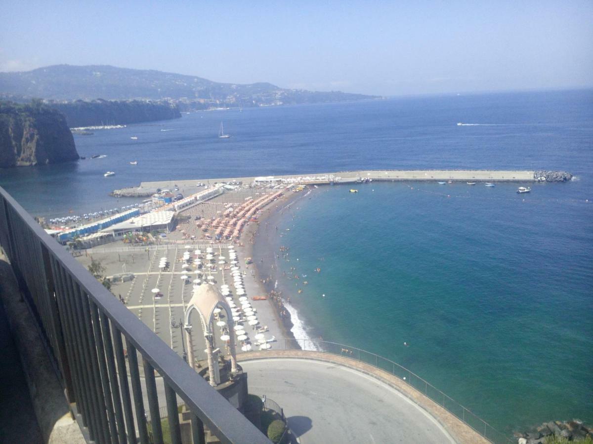 Angolo Del Marinaio. Casa Vacanze A Meta Di Sorrento公寓 外观 照片